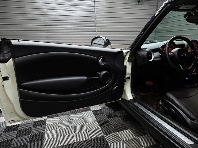 Used 2015 MINI Cooper Convertible FWD image 28