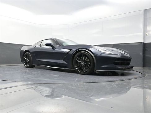 Used 2015 Chevrolet Corvette Stingray Z51 w/ 2LT Preferred Equipment Group image 23