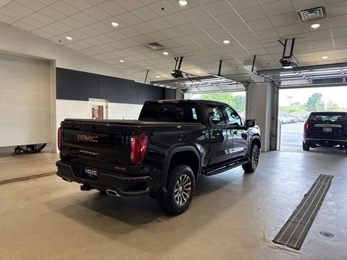 Used 2022 GMC Sierra 1500 AT4 w/ AT4 Premium Package AWD/4WD image 7