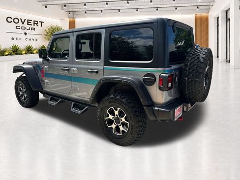 Used 2020 Jeep Wrangler Unlimited Rubicon w/ Dual Top Group AWD/4WD image 8