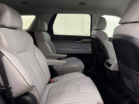 Used 2025 Hyundai Palisade SEL FWD image 31