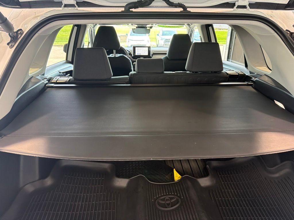 Certified 2025 Toyota RAV4 XLE w/ Convenience Package AWD/4WD image 21