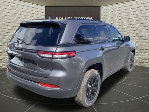 New 2026 Jeep Grand Cherokee Altitude AWD/4WD image 8