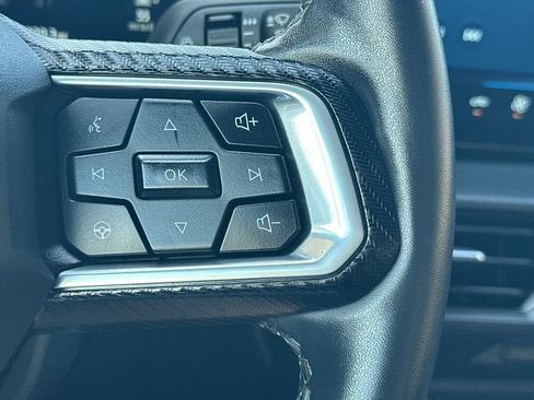 Used 2025 Ford Mustang Coupe RWD image 30