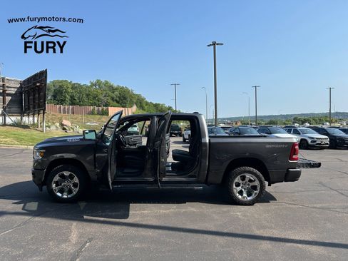Used 2020 RAM 1500 Big Horn AWD/4WD image 40