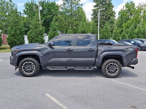 Certified 2025 Toyota Tacoma TRD Sport AWD/4WD image 7