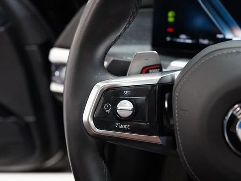 Used 2025 BMW 740i xDrive image 23