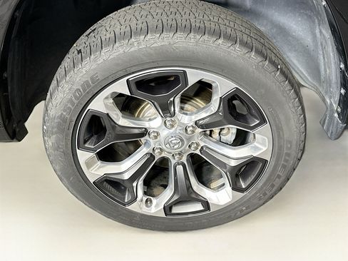 Used 2021 RAM 1500 Limited AWD/4WD image 11