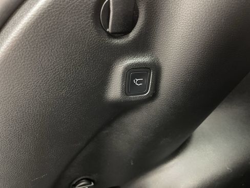 Used 2022 Jeep Compass Latitude w/ Convenience Group AWD/4WD image 29