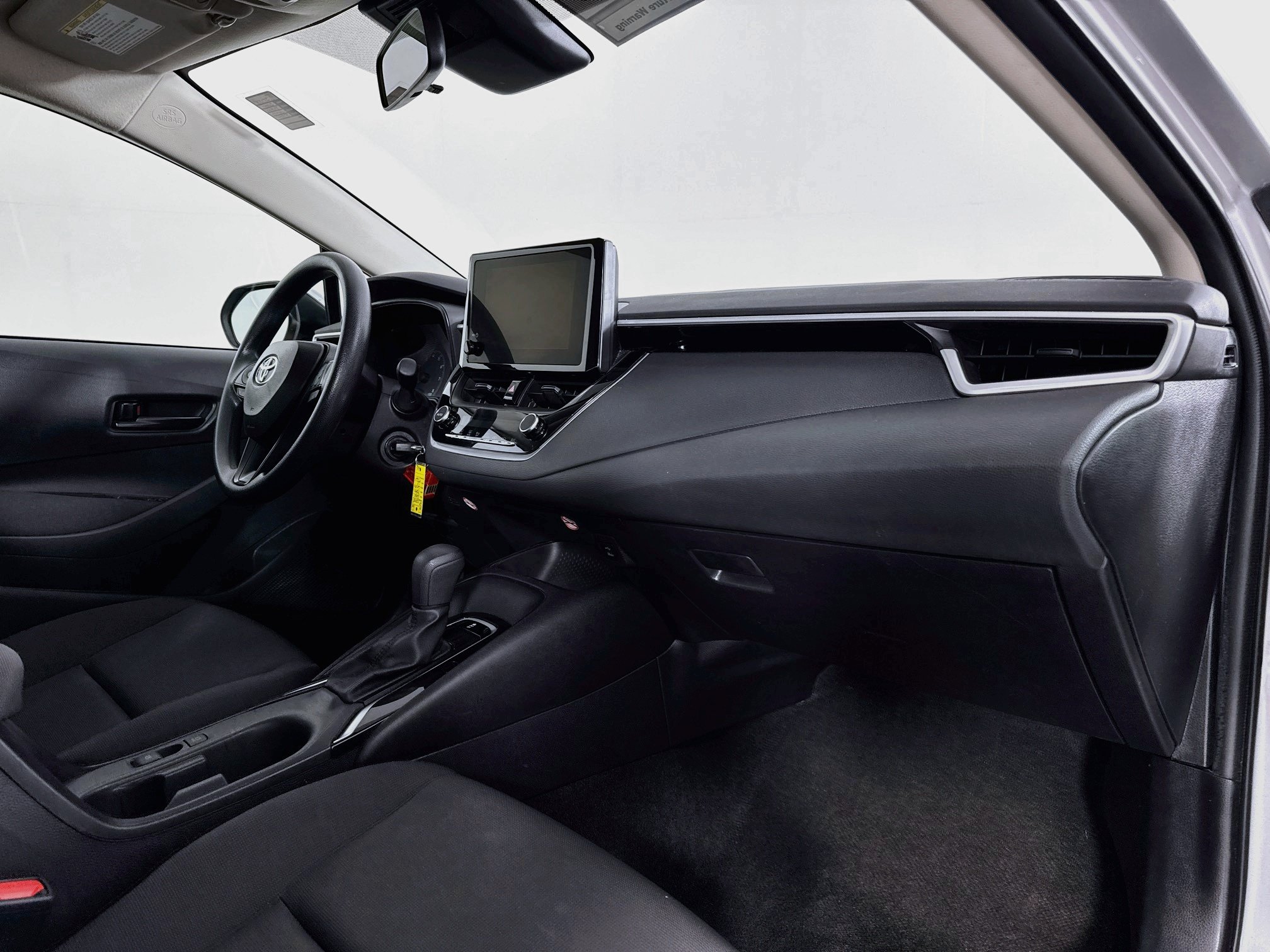 Certified 2025 Toyota Corolla LE FWD image 28