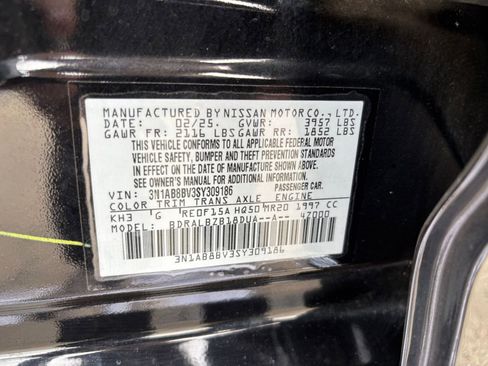 Used 2025 Nissan Sentra S FWD image 27