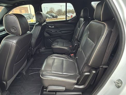 Used 2023 Chevrolet Traverse Premier w/ Redline Edition image 15