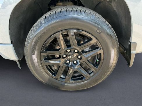Used 2024 Chevrolet Silverado 1500 Custom AWD/4WD image 9