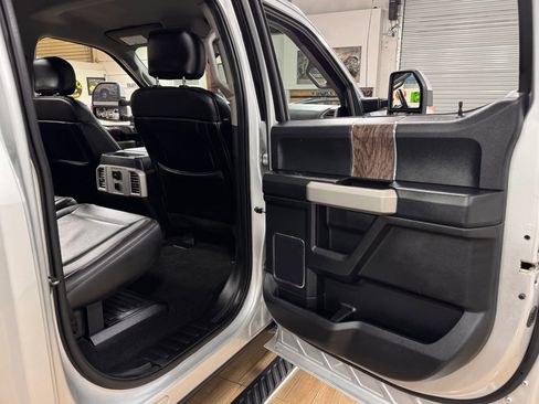 Used 2017 Ford F350 Lariat w/ Lariat Value Package image 17