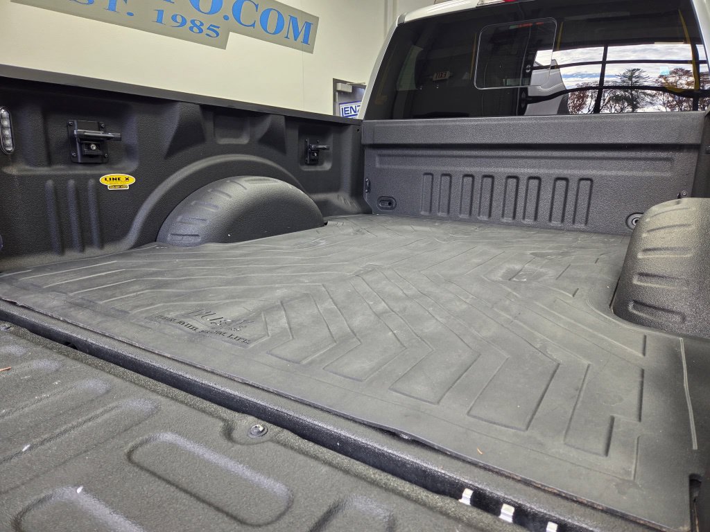 Used 2022 Ford F250 Lariat w/ Tremor Off-Road Package AWD/4WD image 11