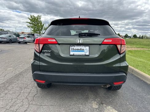 Used 2018 Honda HR-V EX image 9
