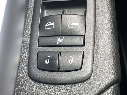 Used 2022 RAM 1500 Big Horn AWD/4WD image 34