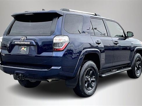 Used 2024 Toyota 4Runner SR5 image 5
