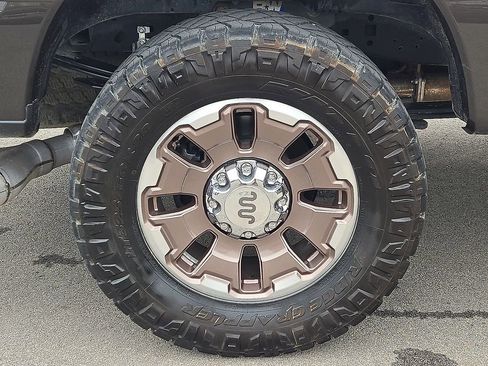 Used 2025 Ford F250 King Ranch w/ FX4 Off-Road Package AWD/4WD image 7