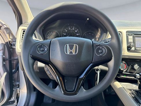 Used 2018 Honda HR-V LX image 26