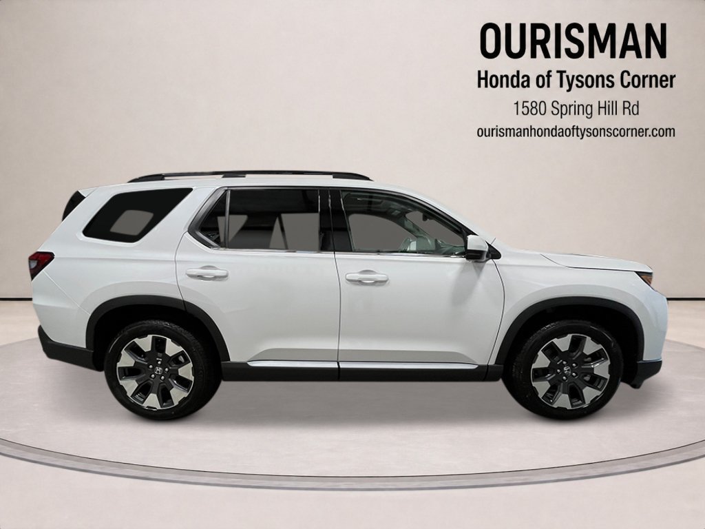 New 2026 Honda Pilot Touring image 2