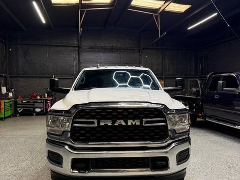 Used 2022 RAM 2500 Big Horn w/ Snow Chief Group AWD/4WD image 2