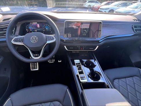 New 2026 Volkswagen Atlas SEL Premium R-Line AWD/4WD image 3