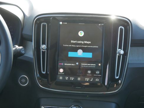 New 2026 Volvo XC40 B5 Plus w/ Protection Package Premier image 8