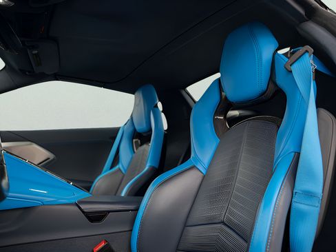 Used 2020 Chevrolet Corvette Stingray Premium Conv w/ 3LT Preferred Equipment Group RWD image 29