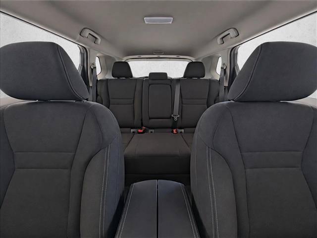 Used 2023 Nissan Rogue S AWD/4WD image 28