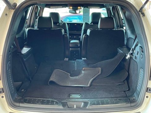 Used 2022 Dodge Durango R/T w/ Blacktop Package AWD/4WD image 24