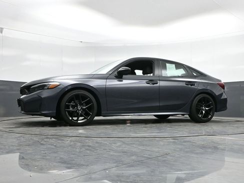 Used 2025 Honda Civic Sport image 36
