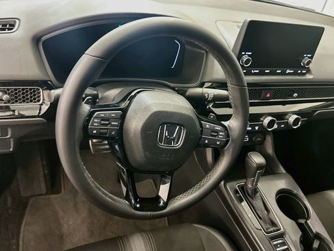 Used 2023 Honda Civic Sport image 18