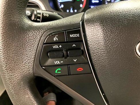 Used 2017 Hyundai Sonata SE image 25