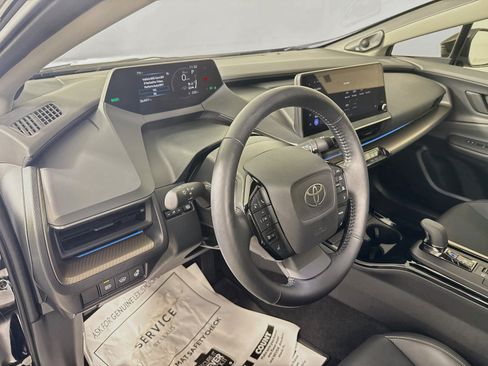 Used 2024 Toyota Prius Limited w/ Limited Premium Package FWD image 9