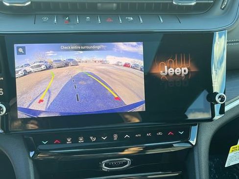 New 2026 Jeep Grand Cherokee Limited w/ Limited Altitude Package AWD/4WD image 25