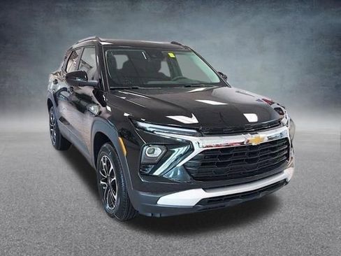 New 2026 Chevrolet TrailBlazer LT w/ LT Cold Weather Package AWD/4WD image 4