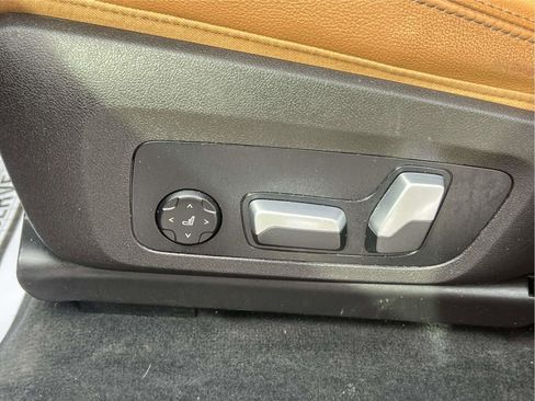 Used 2023 BMW X4 xDrive30i w/ Parking Assistance Package image 21