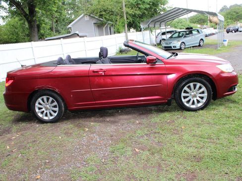 Used 2013 Chrysler 200 Touring image 6