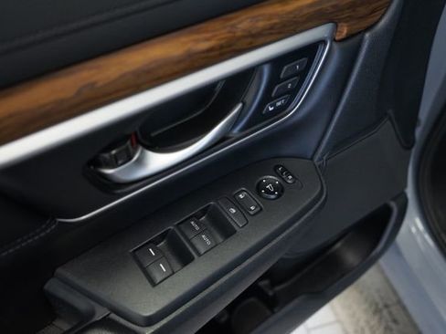 Used 2020 Honda CR-V Touring image 18