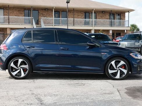 Used 2018 Volkswagen GTI SE FWD image 16