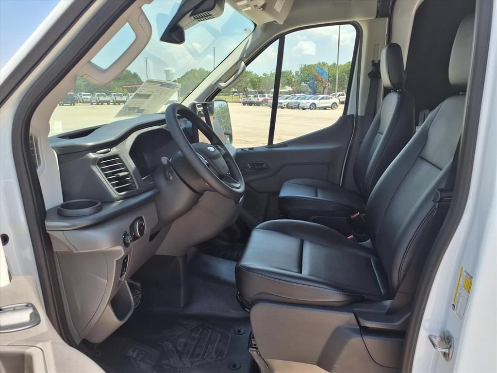 New 2026 Ford Transit 250 148 Medium Roof w/ Load Area Protection Package RWD image 19