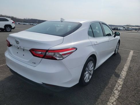 Used 2020 Toyota Camry LE FWD image 4