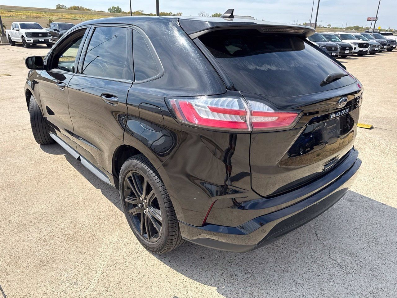 Used 2023 Ford Edge ST-Line AWD/4WD image 7