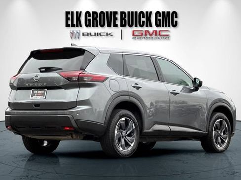 Used 2025 Nissan Rogue SV FWD image 4