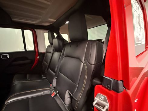 Used 2024 Jeep Wrangler Unlimited Sahara w/ Safety Group AWD/4WD image 48