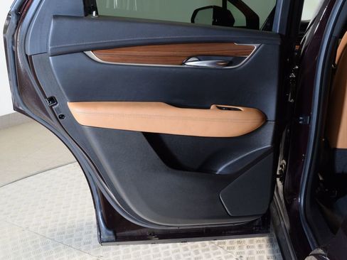 Used 2021 Cadillac XT5 Premium Luxury w/ LPO, Floor Liner Package AWD/4WD image 27