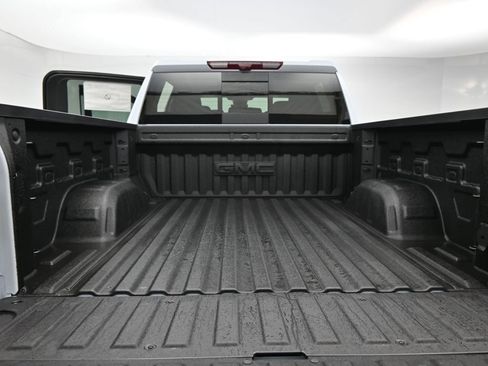 New 2026 GMC Sierra 1500 Denali AWD/4WD image 26
