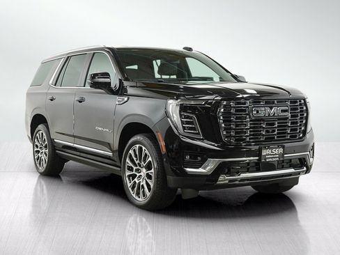 Used 2025 GMC Yukon Denali w/ Sun & Power Step Package AWD/4WD image 7