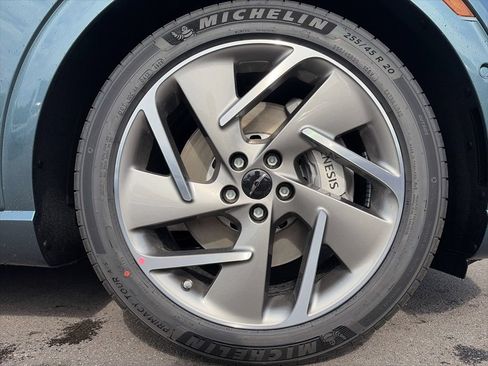 New 2026 Genesis GV60 Advance AWD/4WD image 5